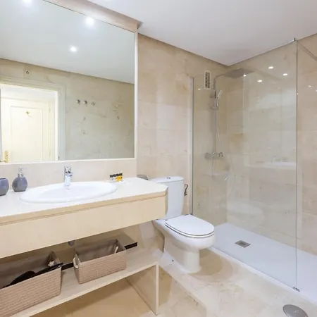 Апартаменти Aqua Banus 2 *